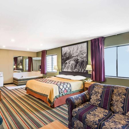 Super 8 By Wyndham Chanute Luaran gambar