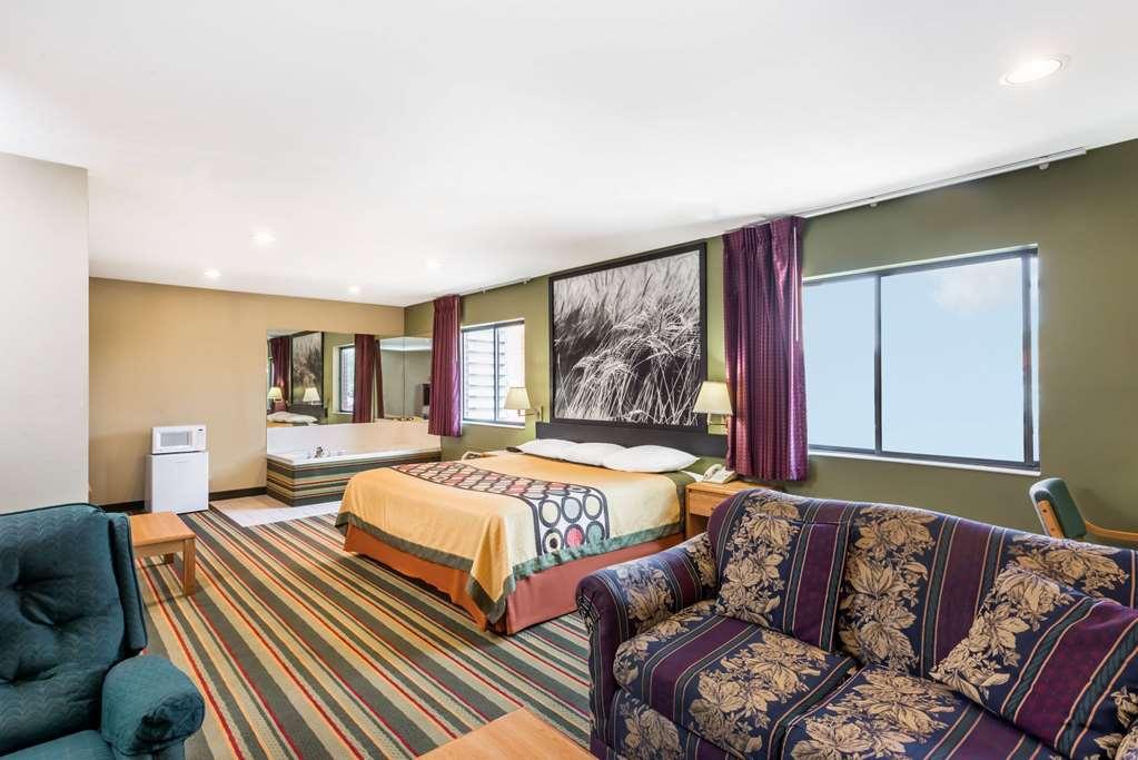Super 8 By Wyndham Chanute Bilik gambar