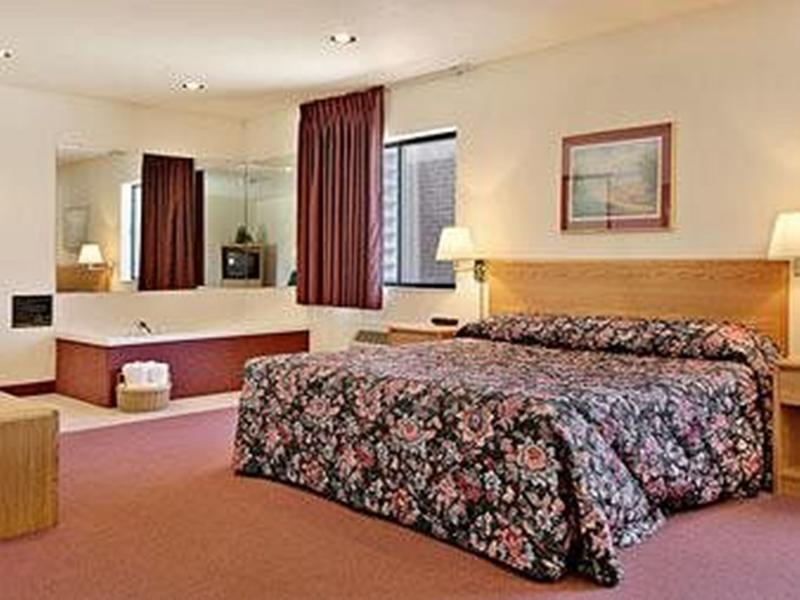 Super 8 By Wyndham Chanute Luaran gambar