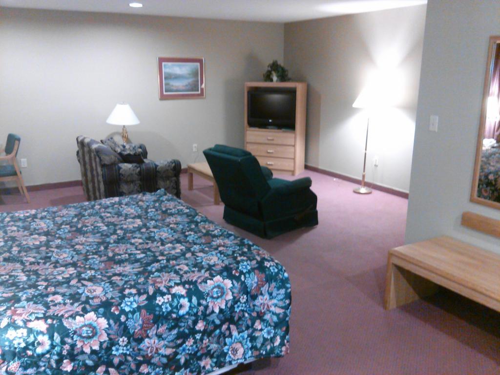 Super 8 By Wyndham Chanute Luaran gambar